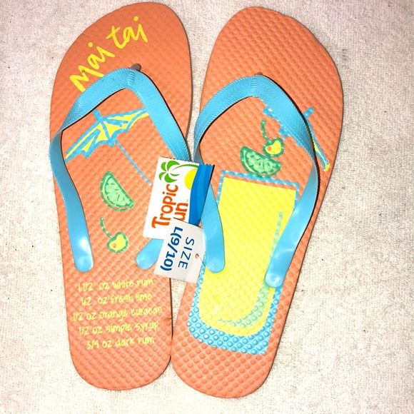 Tropical Island flip flops. - Picture 1 of 4